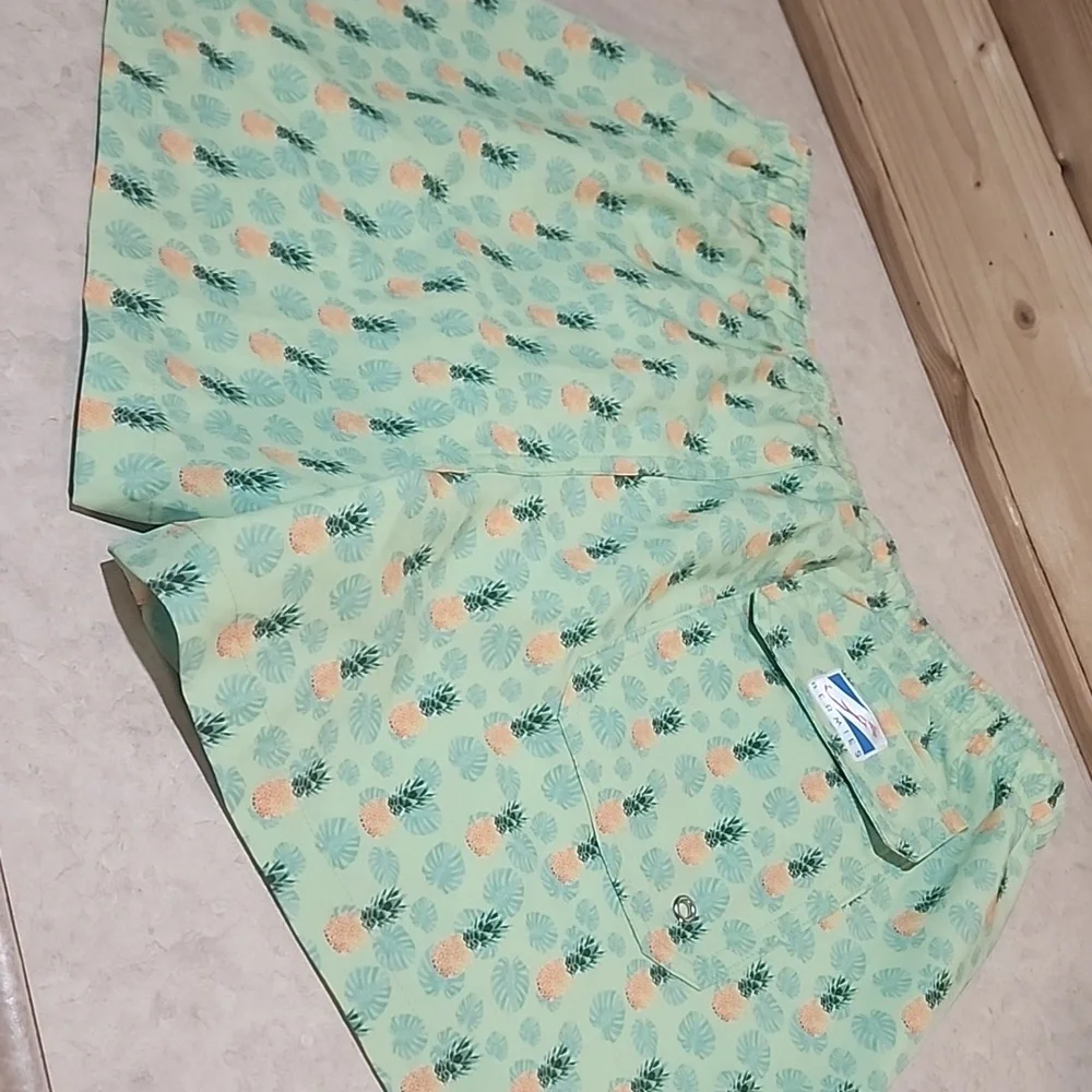 Bermies Swim Trunks Size Medium mens